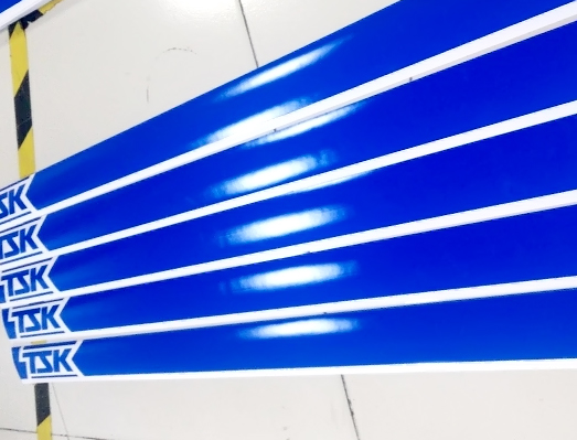 超長(zhǎng)PVC品牌標(biāo)貼